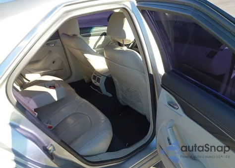 2008 Cadillac Cts Standard z USA, uszkodzony, nr VIN 1G6DG577580187294